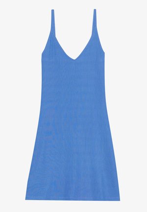Blaues geripptes Kleid mit Spaghettiträgern, V-Ausschnitt und ausgestellter Silhouette, aus einem leichten, atmungsaktiven Stoff gefertigt.