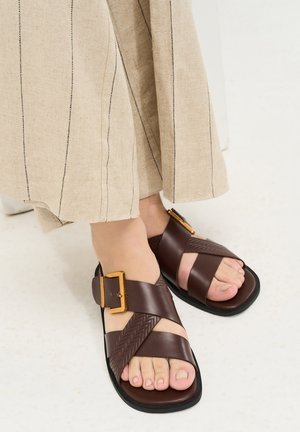 Camomilla Italia, SIRIA - SANDALS - Sandaler - brown