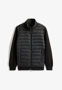 Valitud, black