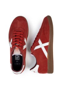 MUNICH Trainers - deep red