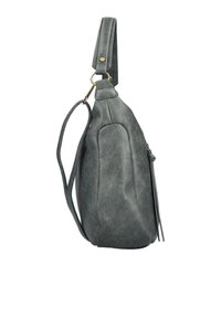 Borsa a tracolla in pelle grigia con texture, strap regolabile, tasca laterale con zip e accessori in tonalità oro su sfondo bianco.