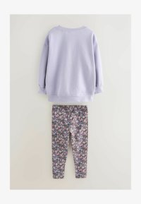 Unausgewählt, lilac purple