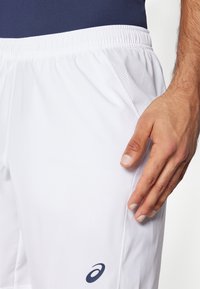 Thumbnail Image 6