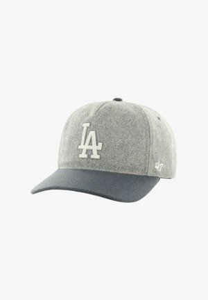Graue Baseballkappe aus Filz mit dunkelgrauem Schirm, versehen mit einem weißen, gestickten "LA"-Logo und einem kleinen "47"-Detail an der Seite.