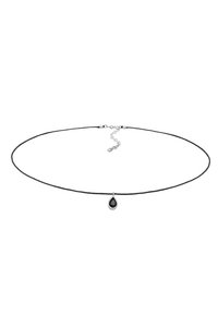 Sort vævet choker halskæde med en sølvfarvet lås og en dråbeformet sort vedhæng i midten. Justerbar længde.