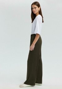 Touché Privé RELAX khaki