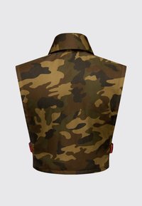 Camo-patterned sleeveless vest featuring a high collar, durable fabric, and side adjustments in red, with a curved hemline.
