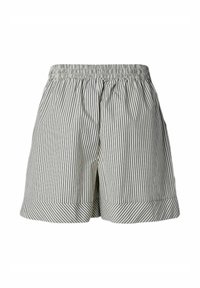 shorts élastiques à taille avec rayures verticales gris et blanc, ourlets repliés, présentés sur fond blanc
