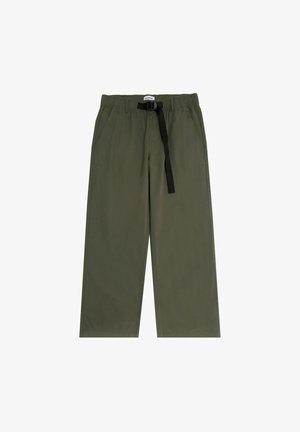 Olijfgroene relaxed-fit broek gemaakt van lichte stof, met een elastische tailleband, zwarte trekkoord en zijzakken.
