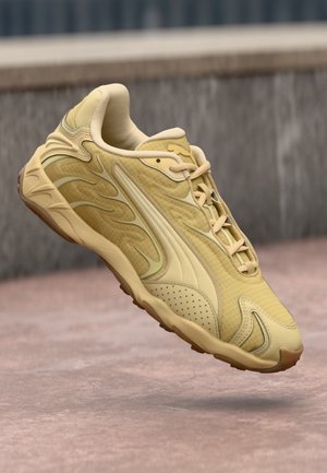 INHALE ESSENTIALS UNISEX - Zapatillas - pebble path