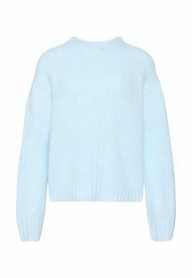 Suéter de punto azul claro con escote redondo, mangas largas, dobladillo acanalado y textura suave, con un diseño de ajuste holgado.