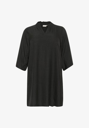 Blouse noire ample avec un décolleté en V, des manches courtes et un tissu texturé, ornée d'un col froncé et d'un ourlet droit.