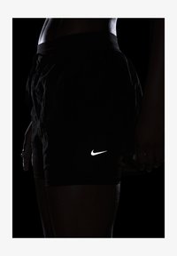 Selected, black black