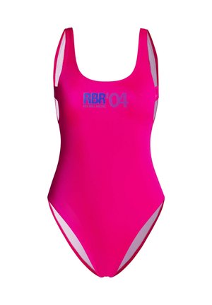 Φωτεινό ροζ ολόσωμο μαγιό με το λογότυπο "RBR 04 Red Bull Racing" σε μπλε και ανοιχτό ροζ στο στήθος, λαιμόκοψη scoop και ψηλές ανοίξεις στα πόδια.