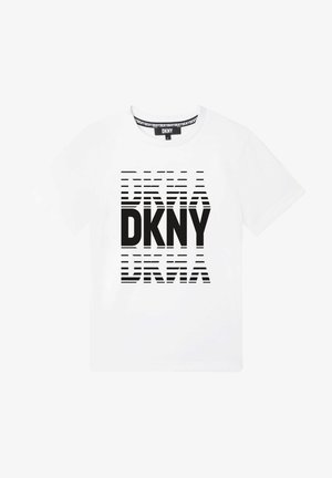 Weißes T-Shirt mit einem markanten schwarzen Motiv, auf dem der Markenname "DKNY" in unterschiedlichen Linienbreiten und Ausrichtungen dargestellt ist.