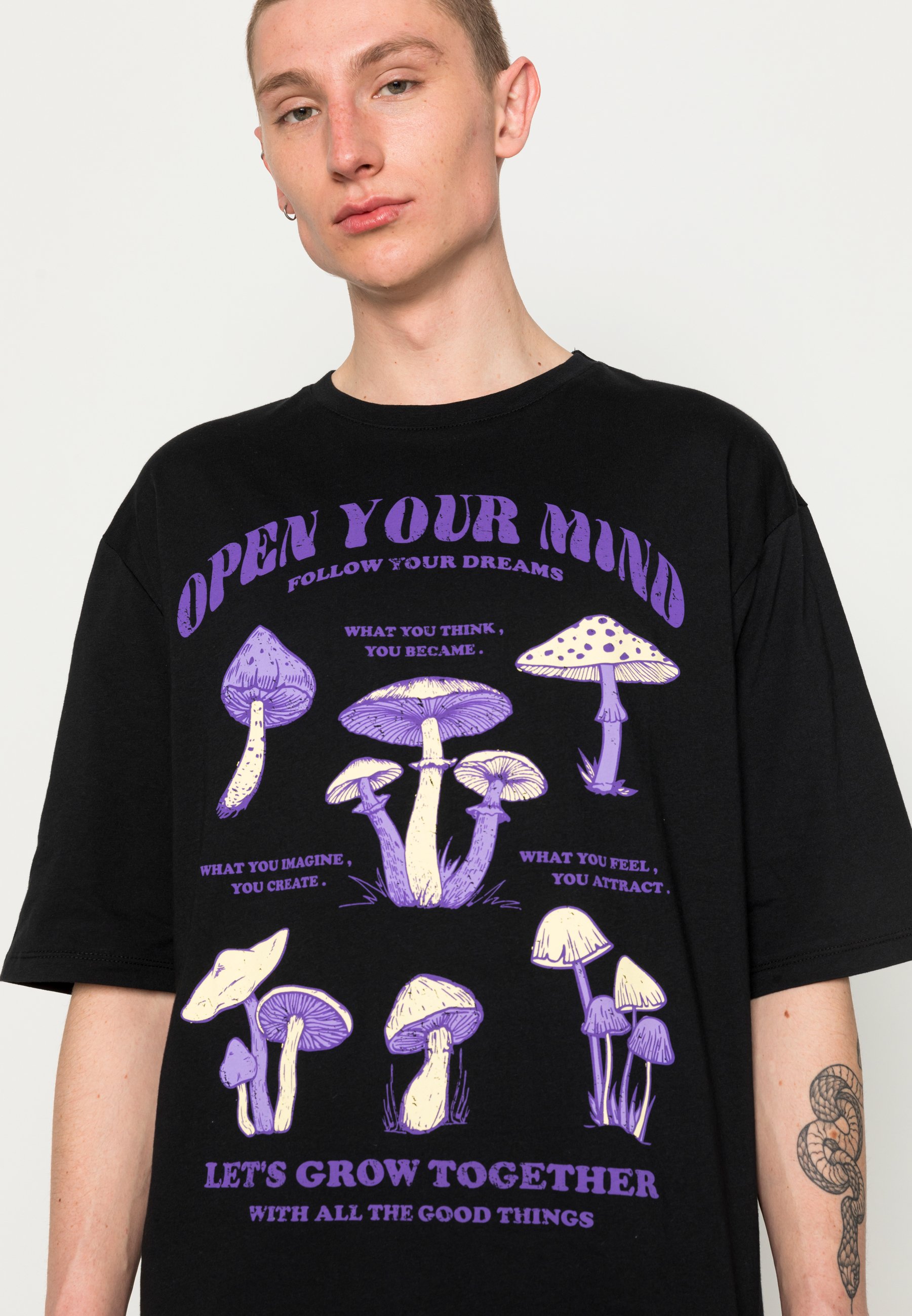 Even\u0026Odd OPEN YOU MIND MUSHROOMS TEE 