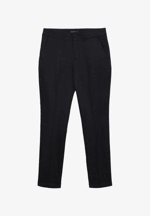 Pantalons noirs ajustés taillés avec passants de ceinture, poches latérales et détails de pli avant, taille petite.