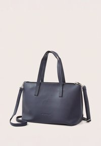 Borsa a mano in pelle blu navy con superficie testurizzata, doppi manici, tracolla regolabile, forma rettangolare e chiusura con zip.