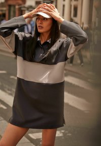 Next LONG SLEEVE MINI RUGBY - Košilové šaty - charcoal black and nude contrast stripe