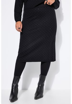 Pencil skirt - black