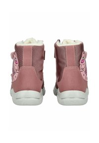 Zapatillas altas rosas con acabado satinado, suelas de goma blanca, forro suave y detalle gráfico de unicornio. Cierre de velcro en el tobillo.