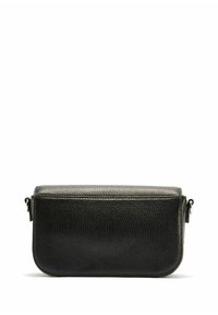 Czarna skórzana prostokątna torba o fakturowanej powierzchni, z zamknięciem na zamek błyskawiczny oraz małą boczną pętlą do mocowania paska. Gładkie krawędzie i minimalistyczny design.