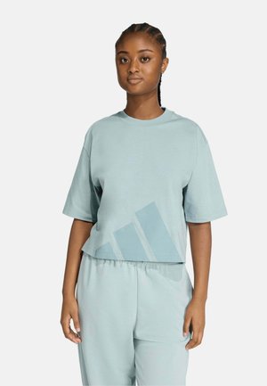 adidas Performance, CAMISETA DE MANGA CORTA ESSENTIALS BOYFRIEND BIG LOGO - Camiseta estampada - verde claro