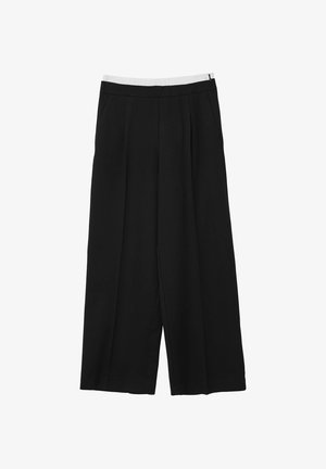 Pantaloni neri a gamba larga con frontale piatto, pieghe e una cintura elastica bianca a contrasto. Realizzati in un tessuto leggero e morbido.