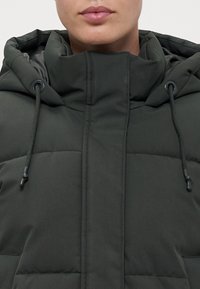 Vero Moda Tall VMMARGARET LONG COAT - Abrigo de invierno - peat