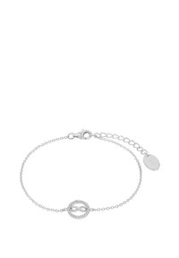 Pulsera de plata con un símbolo de infinito en el centro, embellecida con pequeñas piedras, con un cierre de langosta y una cadena ajustable.