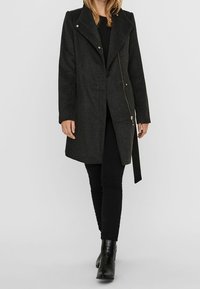 Vero Moda Cappotto corto - mottled dark grey