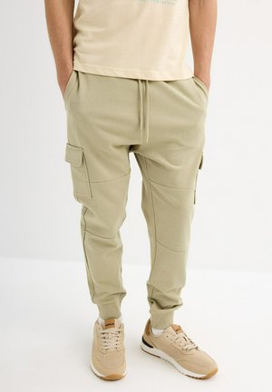 INSIDE, JOGGER - Pantalones cargo - verde