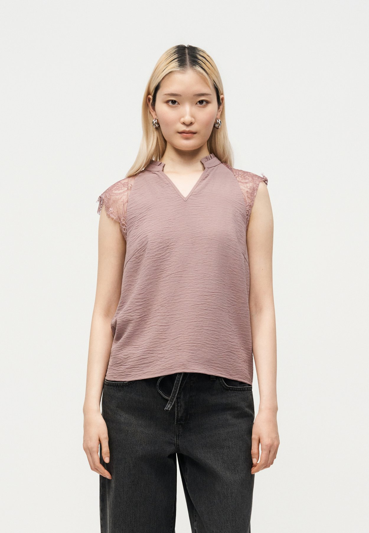 ONLPLOY METTE V NECK