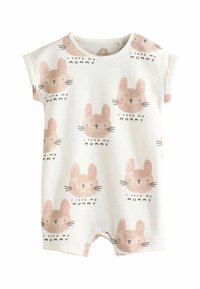 Monito de bebé de manga corta en suave tela blanca, con un patrón repetido de conejitos en rosa claro y el texto "Amo a mi MAMÁ" debajo de cada diseño.
