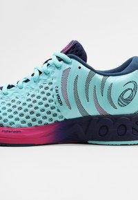 ASICS Chaussures de running sur route - blue