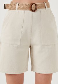LELA Kratke hlače - beige
