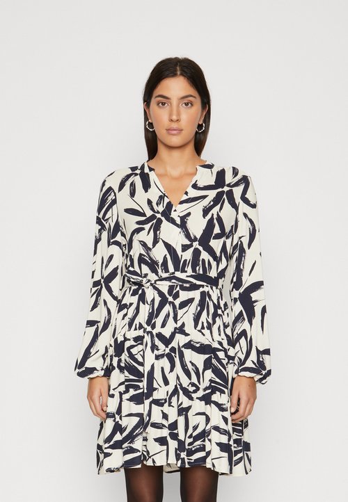 Vero Moda Mujer Vestidos Vero Moda Petite VMBECCA O NECK SHORT DRESS - Vestido De Cóctel - Black Vero Moda Dresses Online