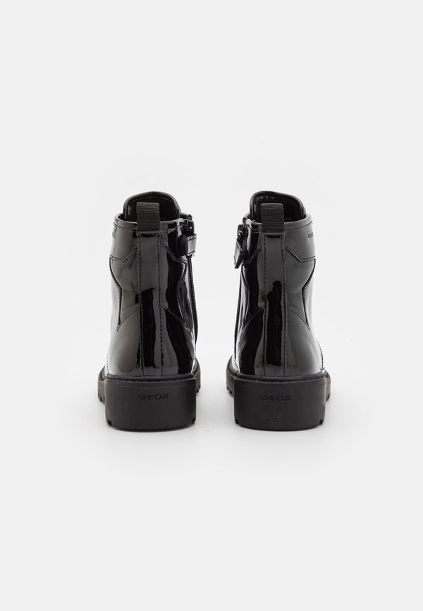 CASEY GIRL – Schnürstiefelette