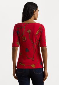 Lauren Ralph Lauren PRINT STRETCH COTTON BOATNECK TEE - Marškinėliai su spaudiniu - red