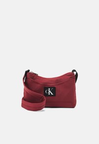 Calvin Klein Jeans CITY SHOULDER BAG - Borsa a tracolla - terracotta tile