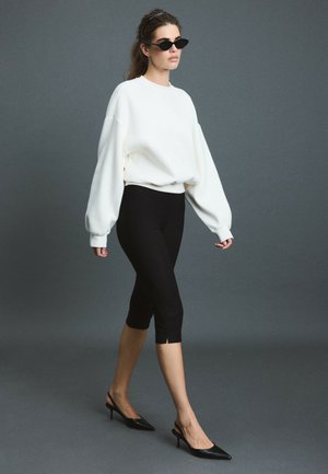 Stradivarius, BASIC SWEATSHIRT - Sweatshirt - beige