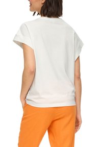 s.Oliver Print T-shirt - ecru