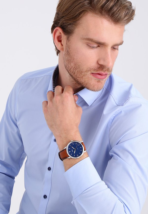 THE MINIMALIST  - Watch - braun