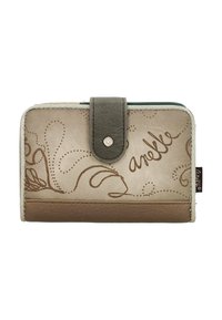 Cartera en cuero beige y marrón con patrones cosidos y cierre a presión. Presenta un diseño decorativo y una textura suave.