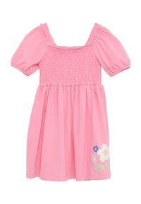Rosa Kurzarmkleid mit gerüschtem Oberteil und schwingendem Rock. Verfügt über ein Blumenmuster in Blau, Weiß und Pink nahe dem Saum. Aus weichem Baumwollmaterial.