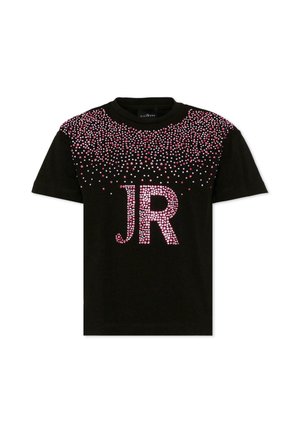T-shirt nera a maniche corte con strass rosa e bianchi che formano le lettere "JR" e strass sparsi sulla parte superiore del petto e sulle spalle.