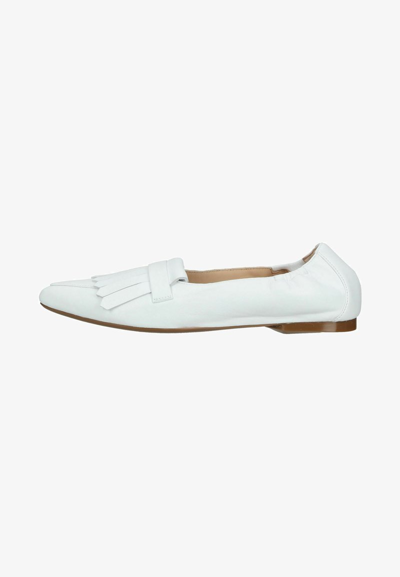 White leather flat shoe with a pointed toe and fringe detail. Includes a low, brown rubber sole and smooth texture.