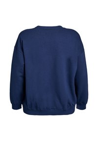 Sudadera de color azul marino con un corte holgado, cuello redondo y puños de canalé. Confeccionada en una tela suave con una textura lisa y sin logotipos visibles.