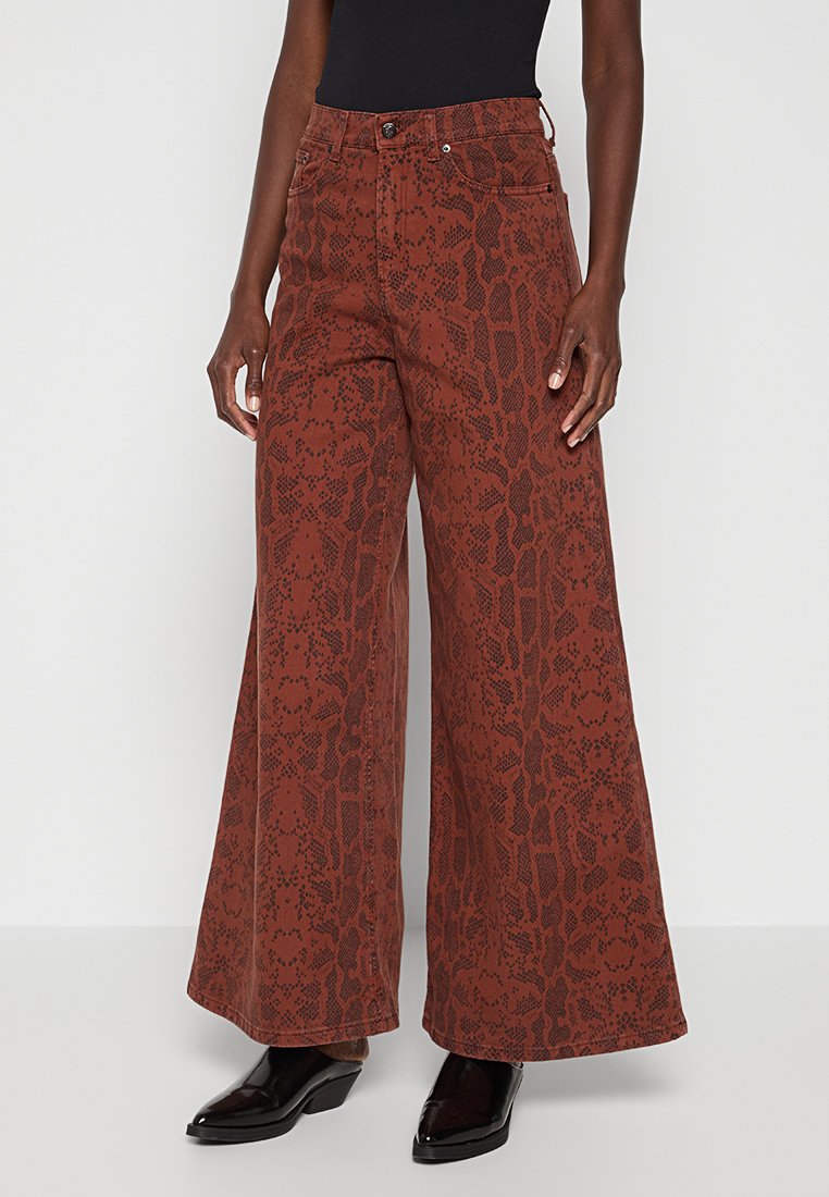 LOIS Jeans Flared Jeans bruin LOIS Jeans Flared Jeans bruin