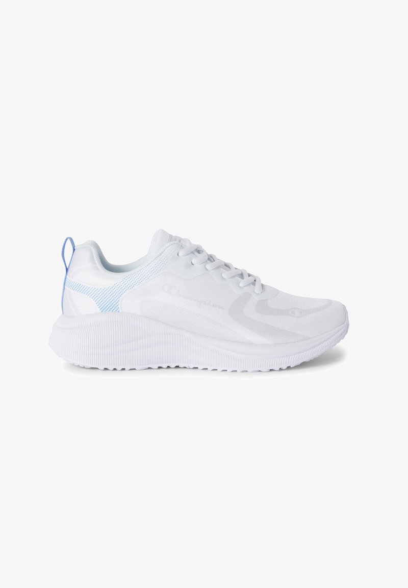 Witte sportieve schoenen van mesh en synthetische materialen. Kenmerken zijn onder andere blauwe accenten, een gestructureerde zool en een versterkte hak met een treklip.